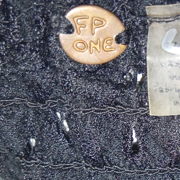 Free People Adella Bralette in Black - Size M - Cropped Lace - Picture 11 of 12